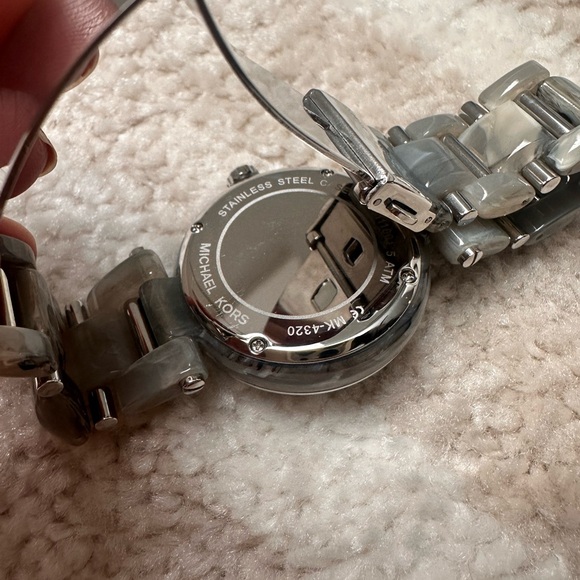 Michael Kors Women’s Watch - Grey Tortoise Shell - Picture 5 of 12